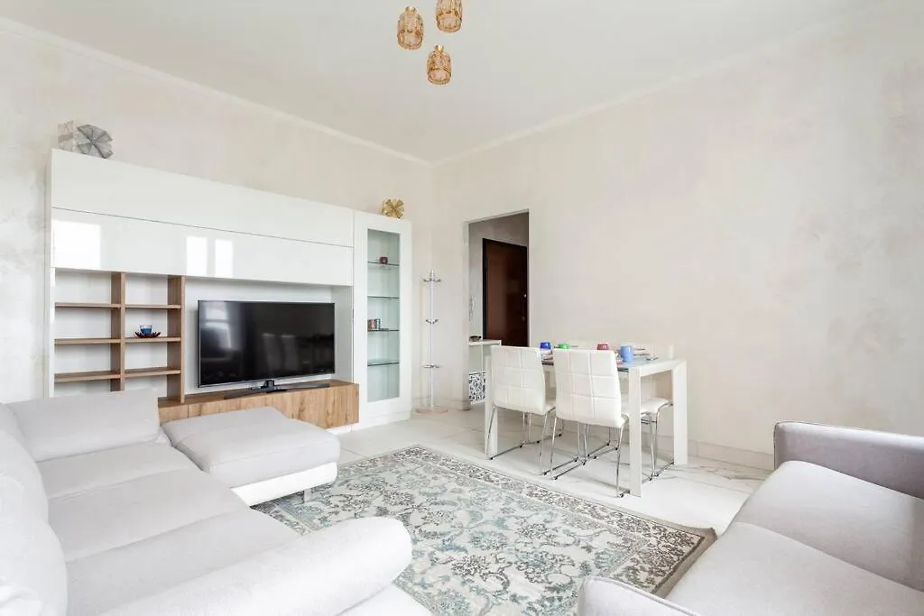 Suite Reale Vicino Malpensa - Parcheggio Gratuito Legnano