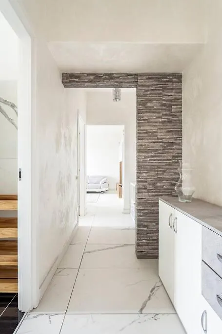 Suite Reale Vicino Malpensa - Parcheggio Gratuito Legnano
