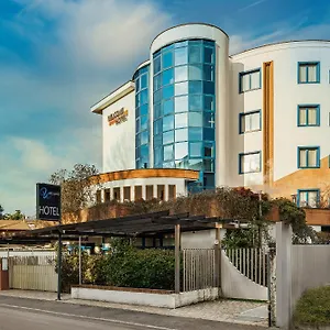Welcome Hotel